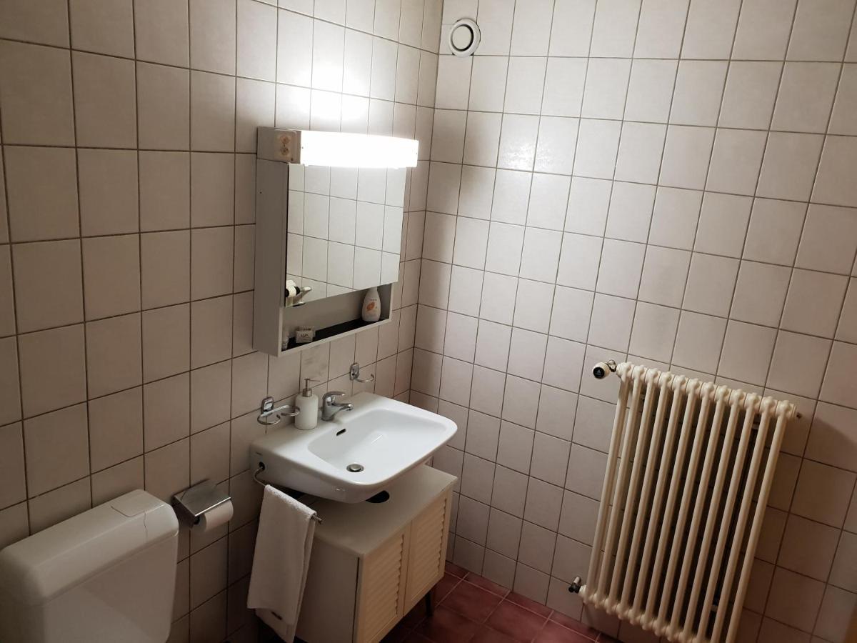 Auberge De Ballens Exteriör bild