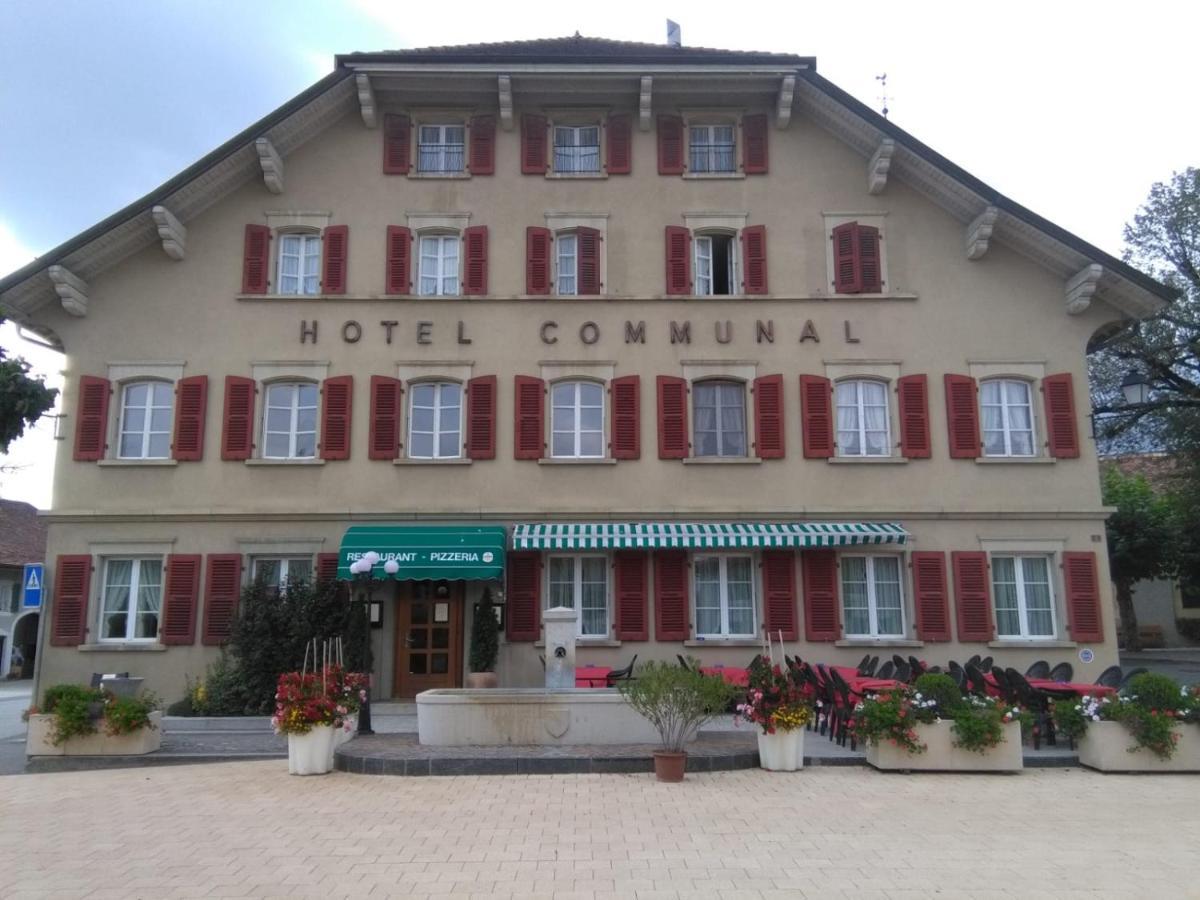 Auberge De Ballens Exteriör bild