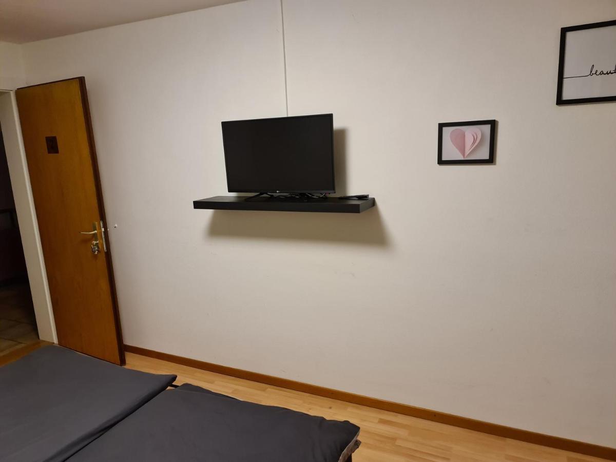 Auberge De Ballens Exteriör bild